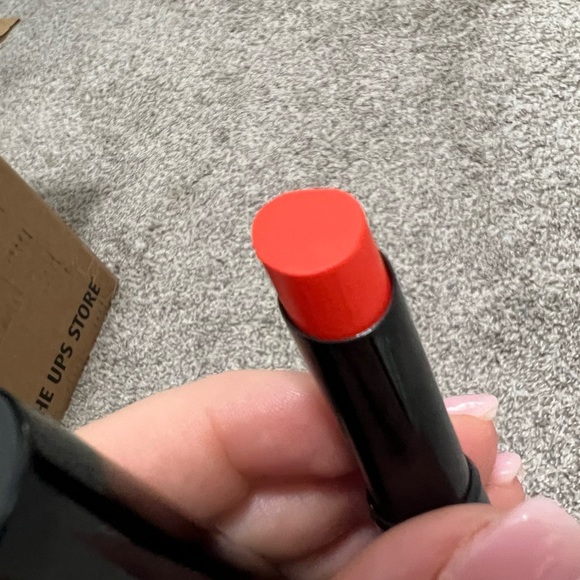 Elizabeth Arden Lipstick - Picture 11 of 11